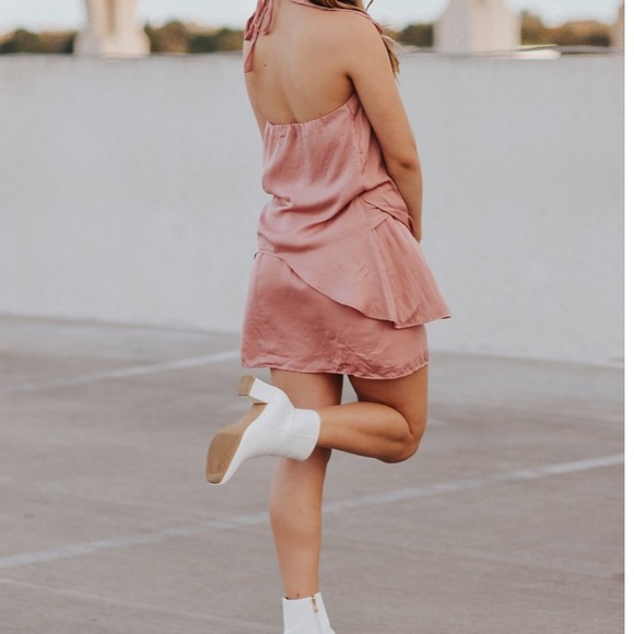 Pink Layered, wrap front halter dress Size M - Picture 3 of 4